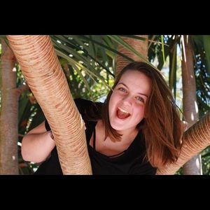 Meet your Posher, Alyvia